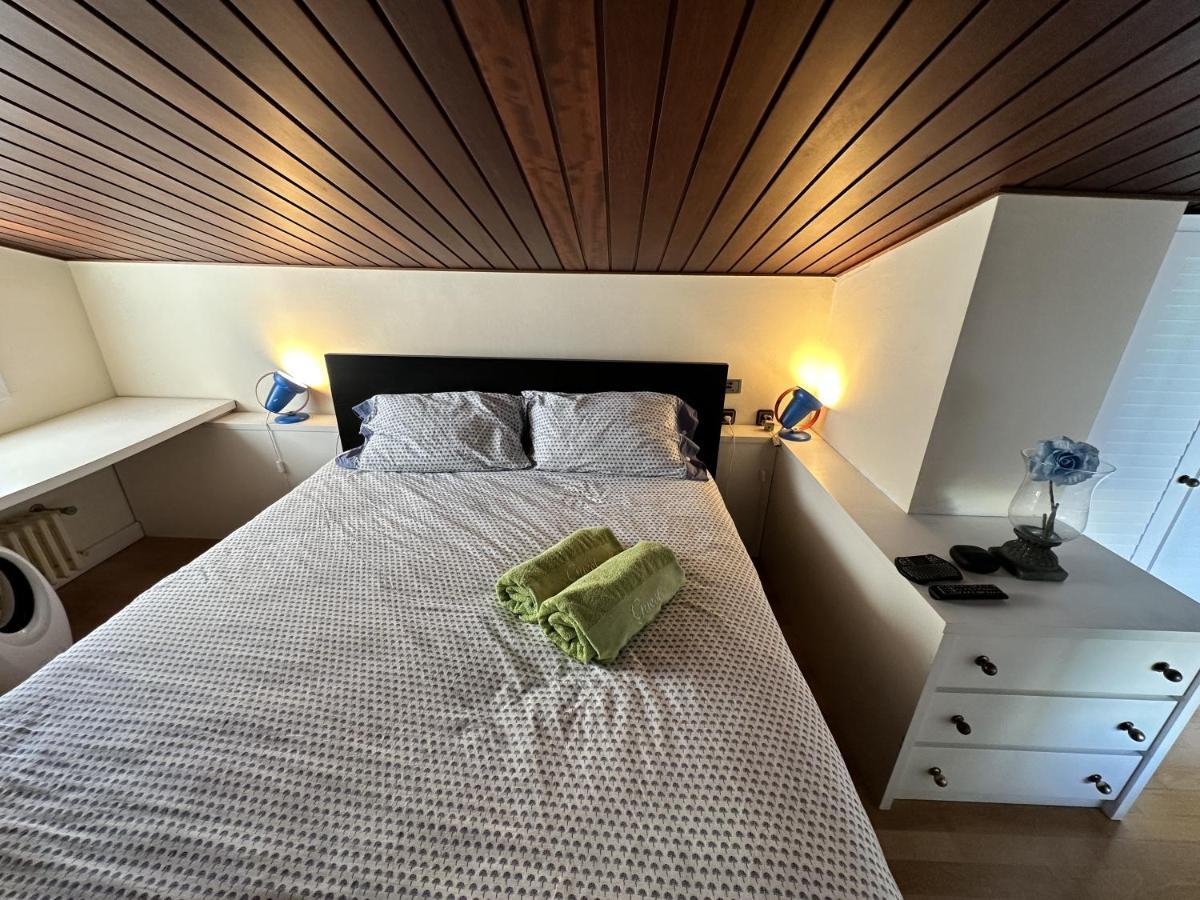 L' Escala Solo Atico Guest Suites מראה חיצוני תמונה