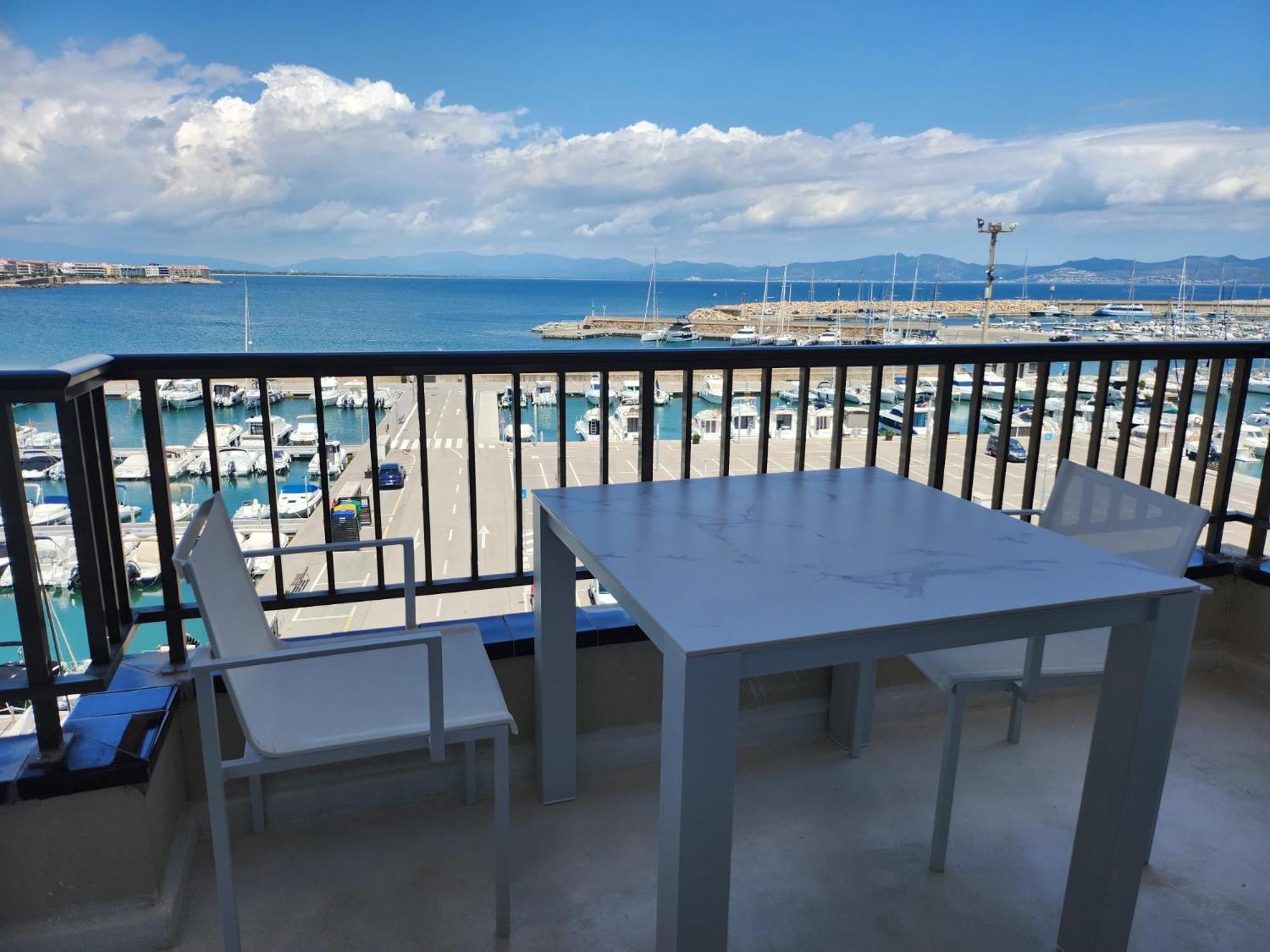 L' Escala Solo Atico Guest Suites מראה חיצוני תמונה