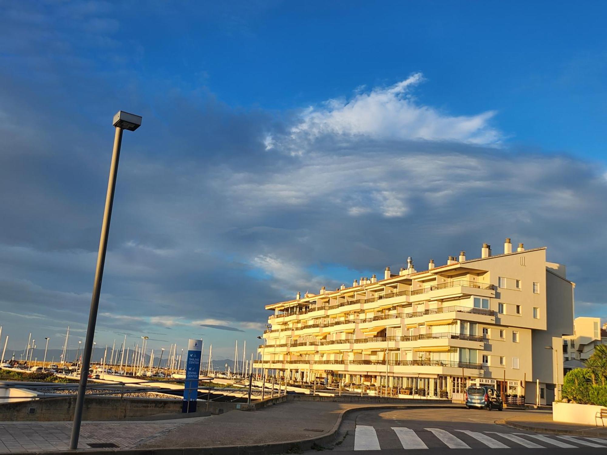 L' Escala Solo Atico Guest Suites מראה חיצוני תמונה